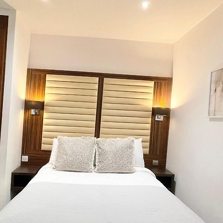 Maitrise Hotel Лондон Екстер'єр фото