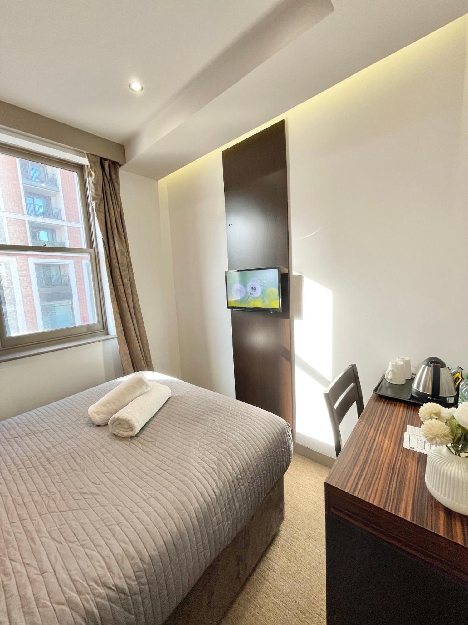 Maitrise Hotel Лондон Екстер'єр фото