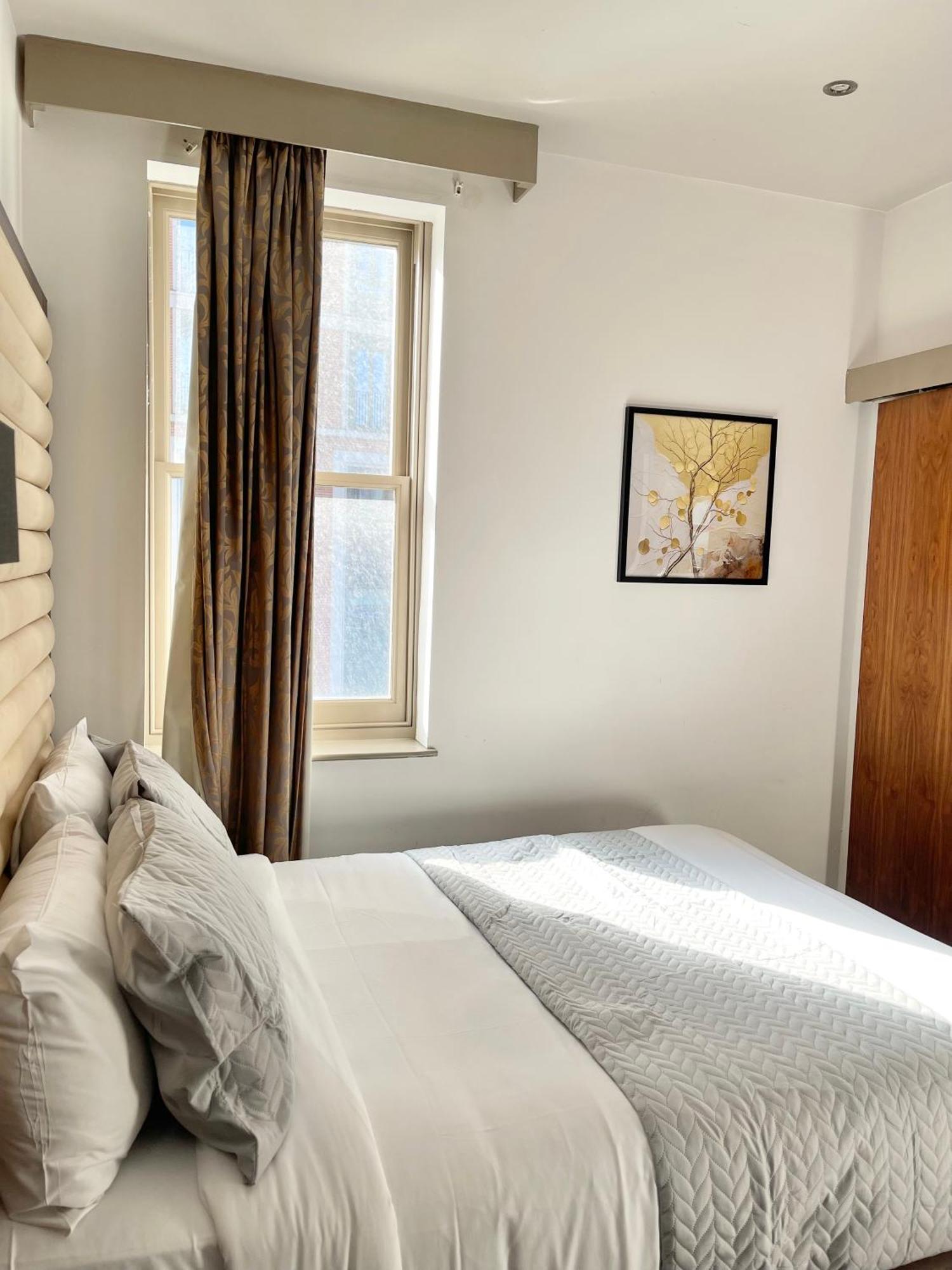 Maitrise Hotel Лондон Екстер'єр фото