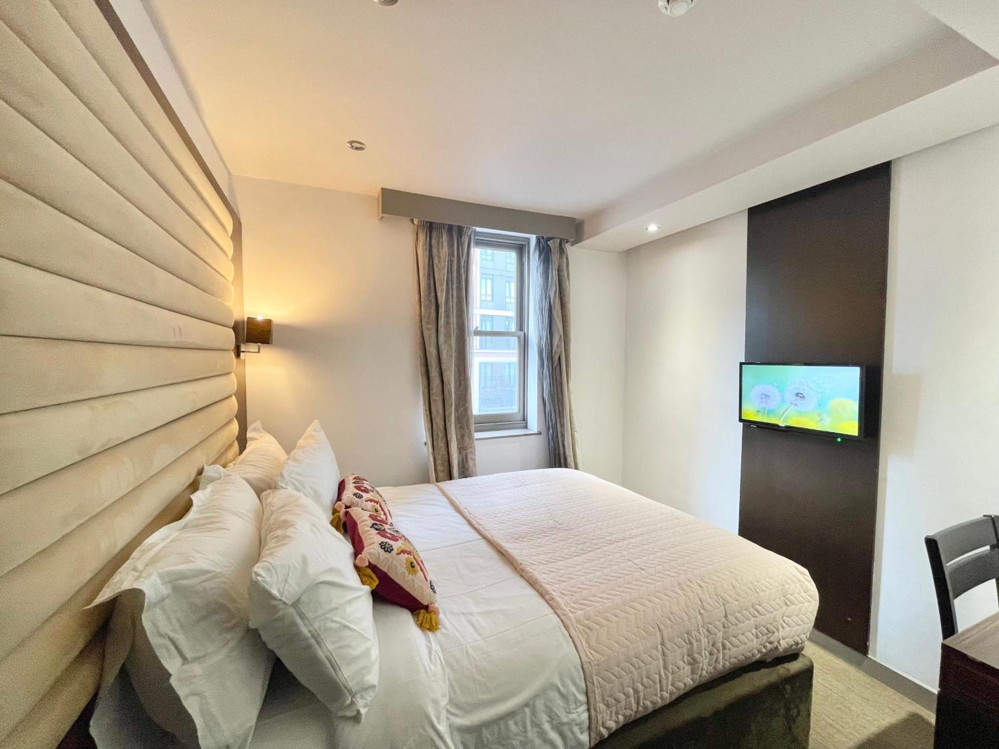 Maitrise Hotel Лондон Екстер'єр фото