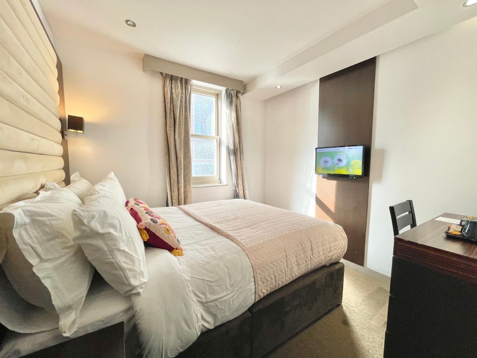 Maitrise Hotel Лондон Екстер'єр фото