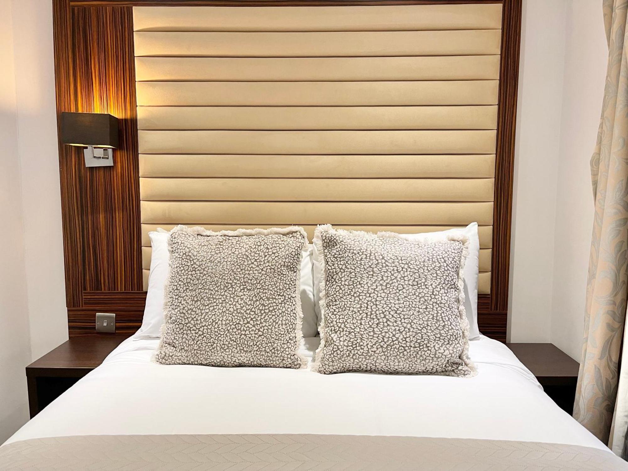 Maitrise Hotel Лондон Екстер'єр фото