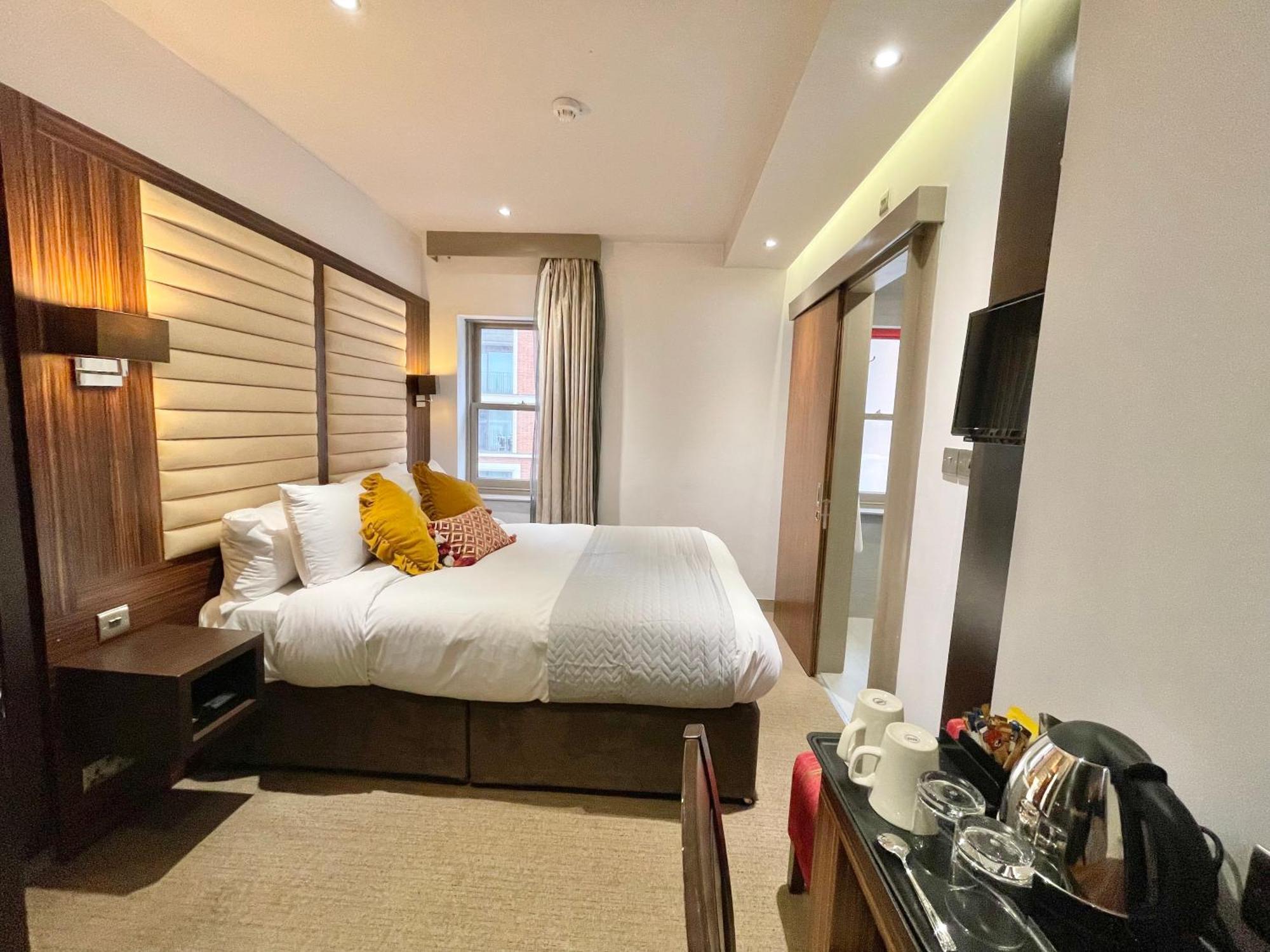 Maitrise Hotel Лондон Екстер'єр фото