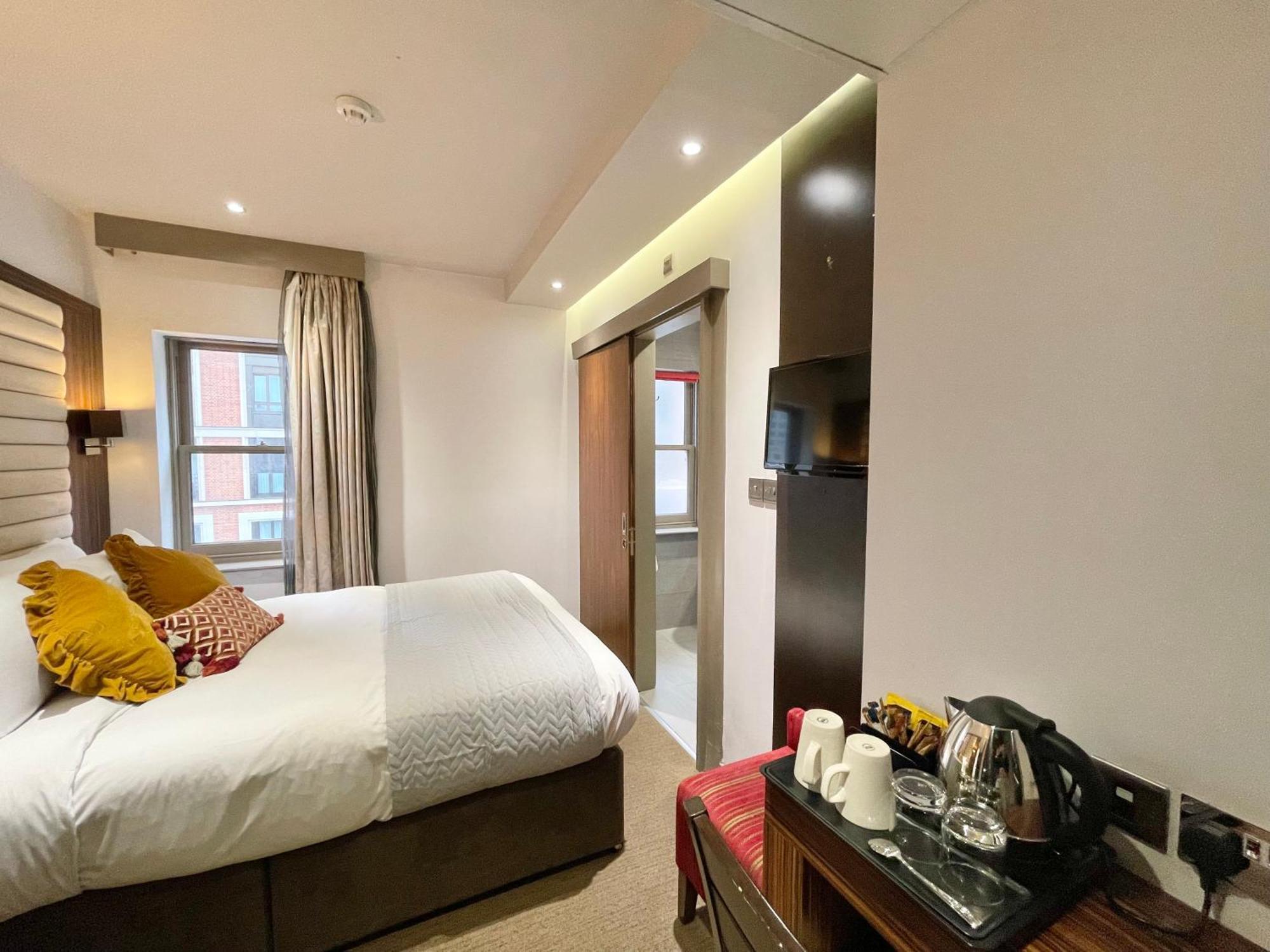 Maitrise Hotel Лондон Екстер'єр фото